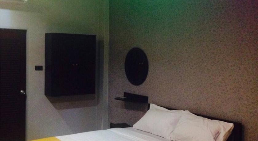 Por-Ho Boutique Hotel Накхонратчасіма Номер фото